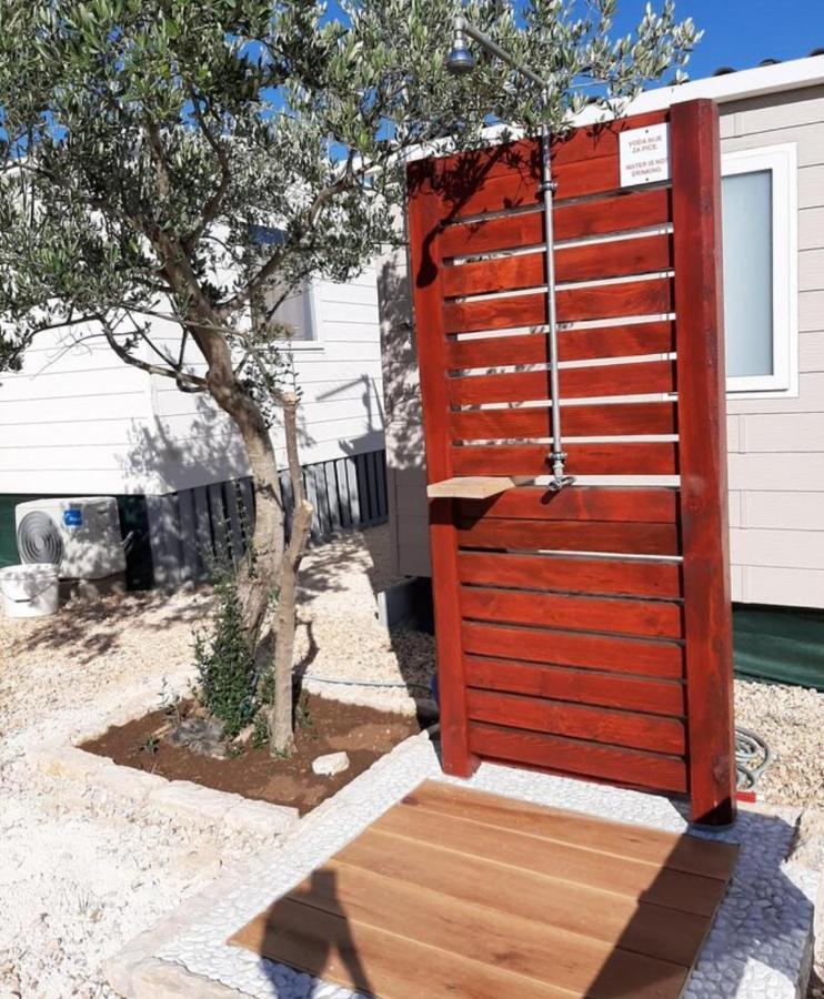 Mobile Homes Kamp Maslina, Biograd Na Moru Buitenkant foto