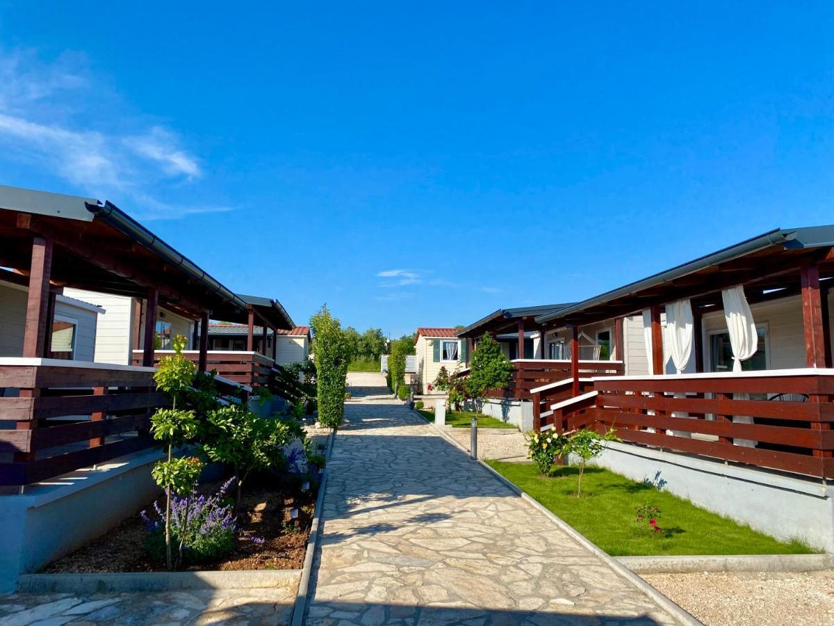 Mobile Homes Kamp Maslina, Biograd Na Moru Buitenkant foto